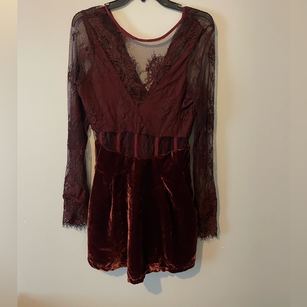 - NWOT FREE PEOPLE DRESS burgundy color - Picture 4 of 10